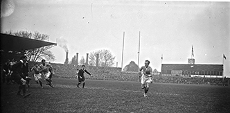 Figure n° 2 : Match France-Pays de Galles de rugby stade de Colombes, 5 avril 1926. 