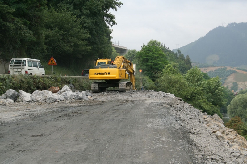 Obras públicas en el corrededor del río Kadagua (País Vasco)